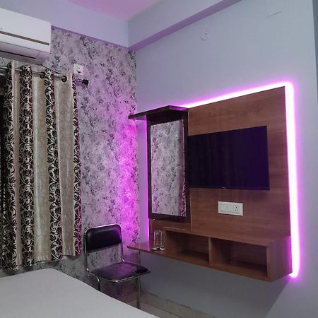 Garden Guest House Near Rene Tower Ruby General Hospital โกลกาตา ภายนอก รูปภาพ