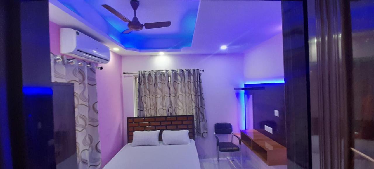 Garden Guest House Near Rene Tower Ruby General Hospital โกลกาตา ภายนอก รูปภาพ