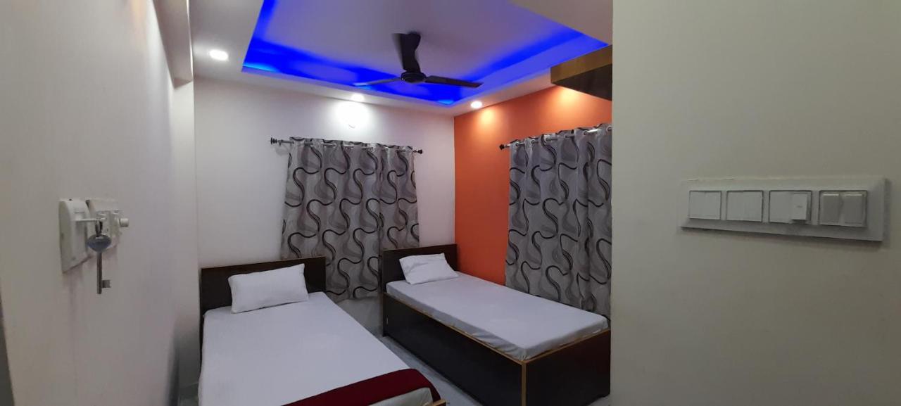 Garden Guest House Near Rene Tower Ruby General Hospital โกลกาตา ภายนอก รูปภาพ