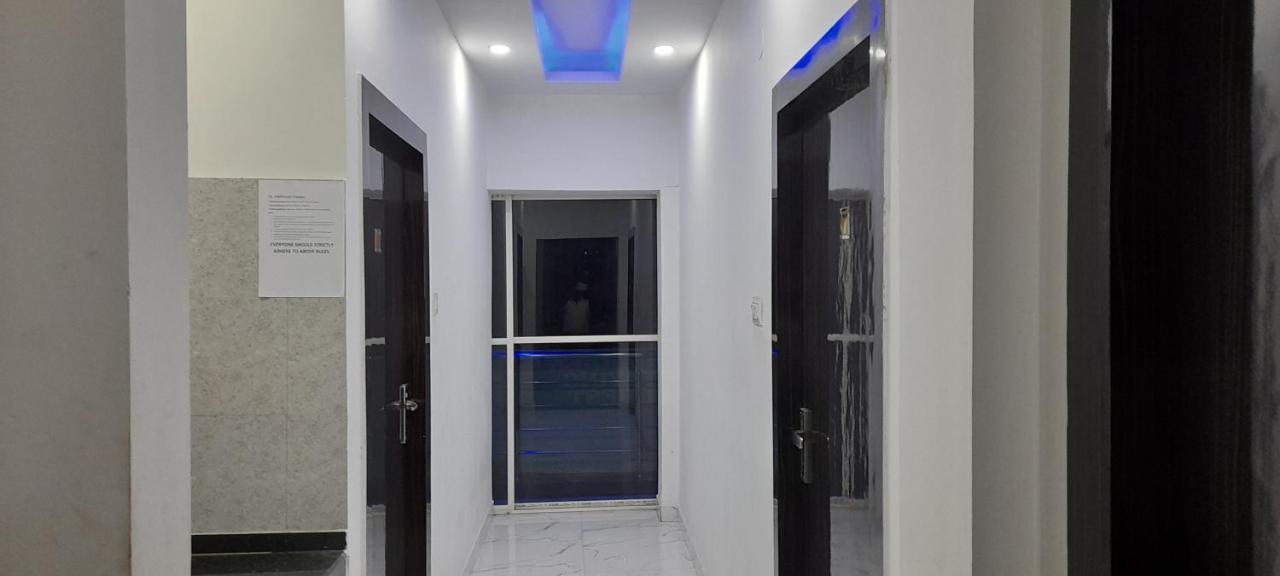 Garden Guest House Near Rene Tower Ruby General Hospital โกลกาตา ภายนอก รูปภาพ