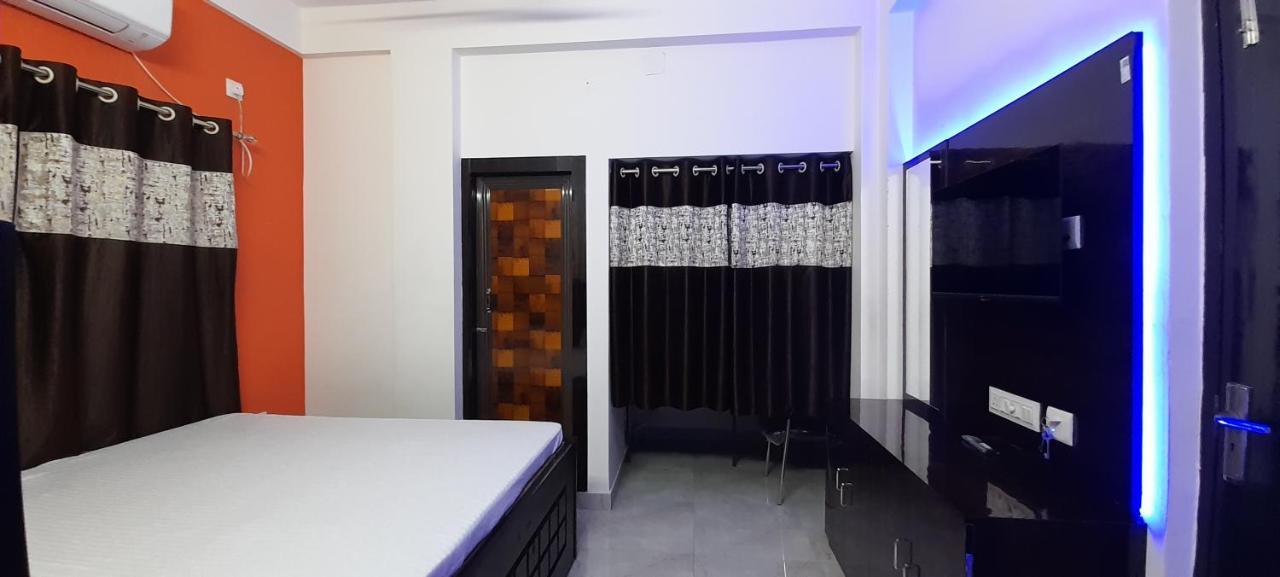 Garden Guest House Near Rene Tower Ruby General Hospital โกลกาตา ภายนอก รูปภาพ