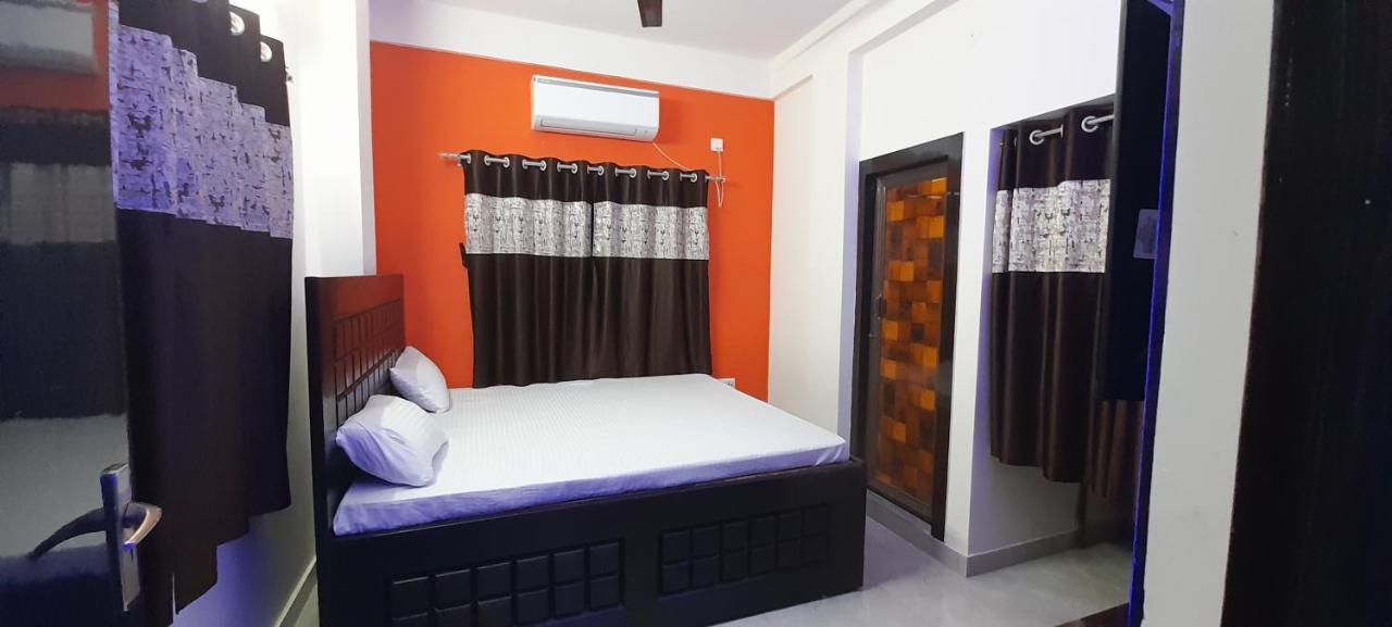 Garden Guest House Near Rene Tower Ruby General Hospital โกลกาตา ภายนอก รูปภาพ