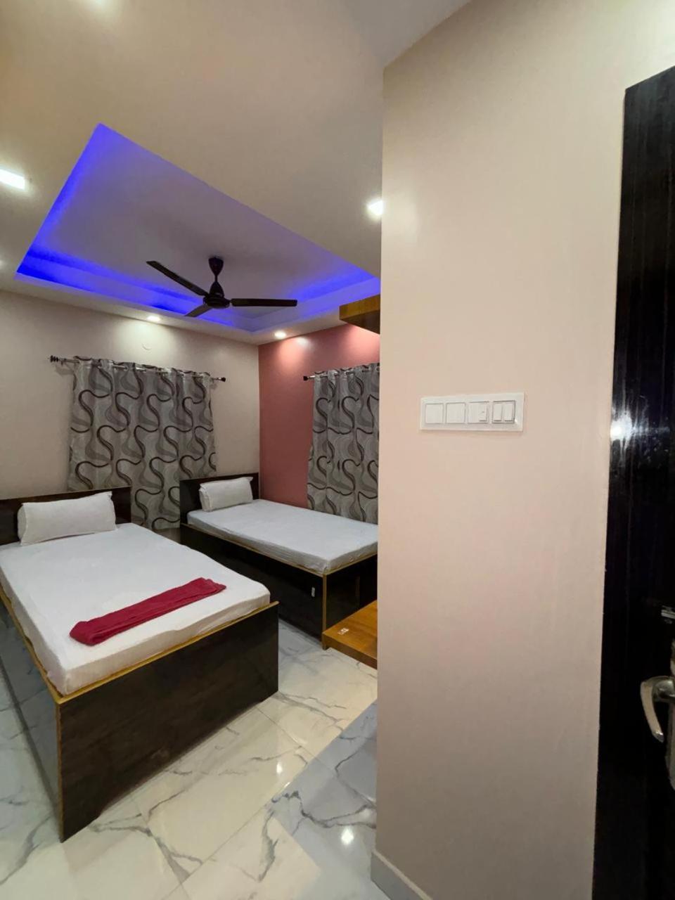 Garden Guest House Near Rene Tower Ruby General Hospital โกลกาตา ภายนอก รูปภาพ