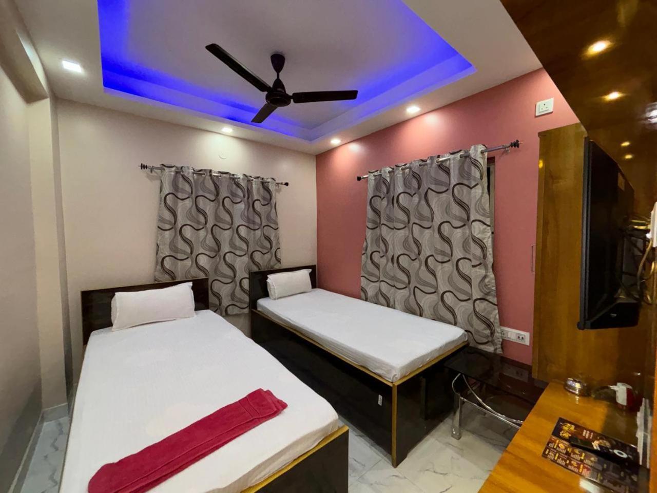 Garden Guest House Near Rene Tower Ruby General Hospital โกลกาตา ภายนอก รูปภาพ